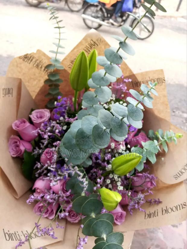 Fresh Blooming Flowers - thumbnail 15