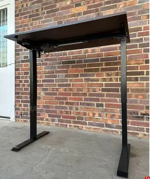 Office Desk:Electric Wood Lift Standing Desk – 140cm Wide
