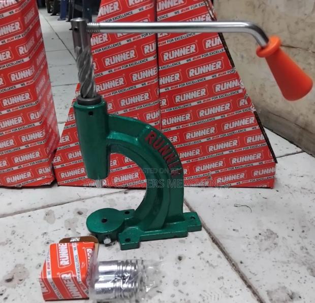 Button Press Machine/Runner Button Press Machine - main view