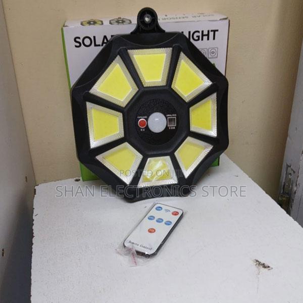 Remote Control Zb-168b Outdoor Solar Street Lamp