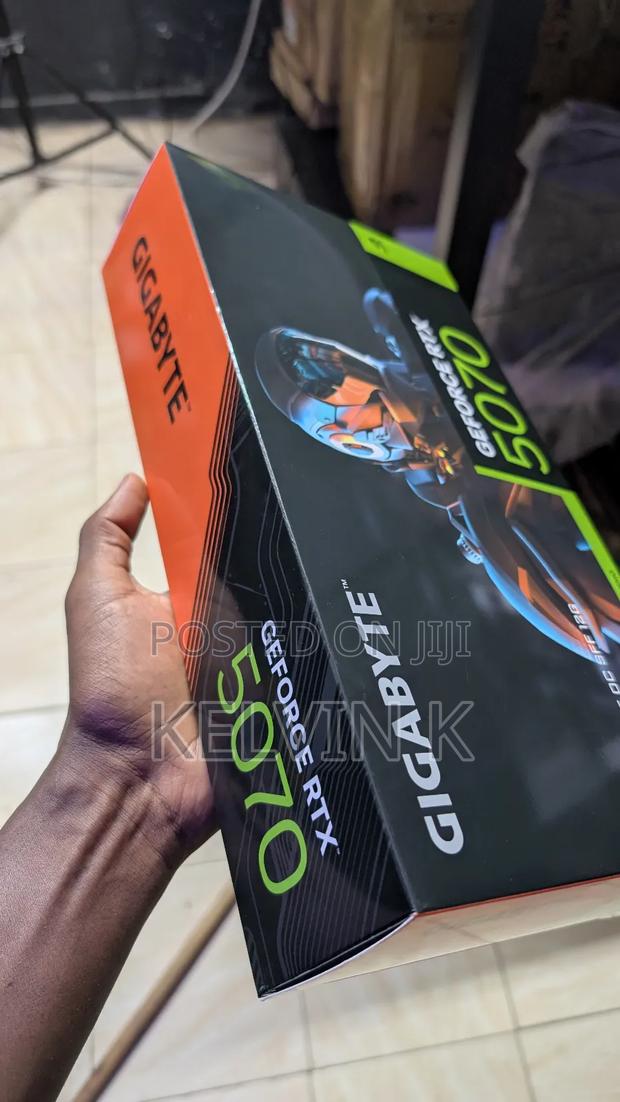 Gigabyte Windforce RTX 5070 12gb Gaming Graphics Card Gpu - thumbnail 3