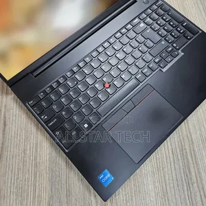 Laptop Lenovo Thinkpad E16 G1 16GB Intel Core i5 SSD 512GB