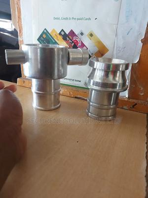 Fire Hose Couplings, Comprising A Male And Female Component - main view