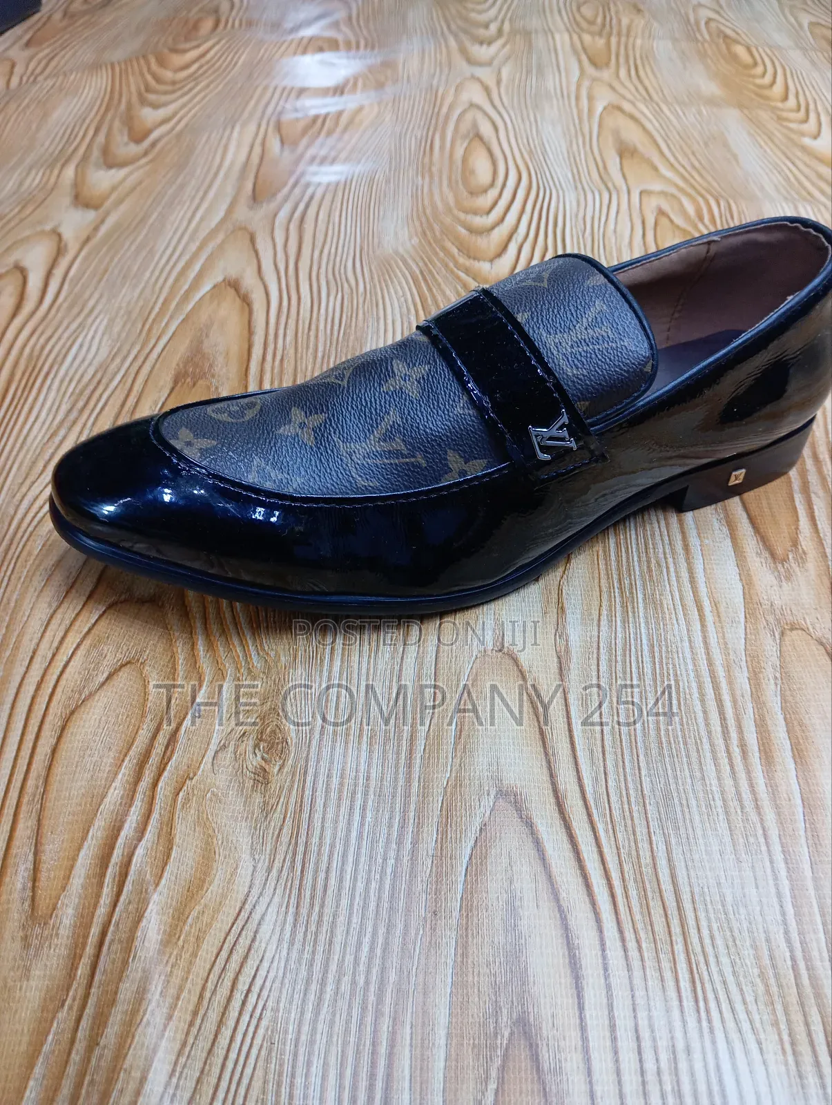 Louis Vuitton Genuine Leather Laceless Official Casual S.45