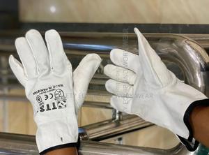 Leather Gloves That Are Built To Last. - thumbnail 2