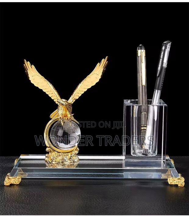 Gold Silver Bronze Metal Eagle With Globe Desktop Gift .
