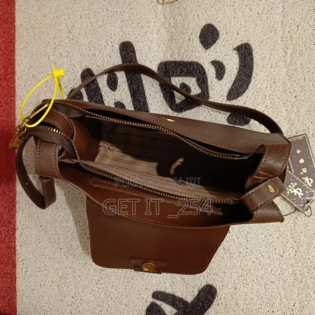 *Premium Quality Women's Shoulder Bag - thumbnail 3