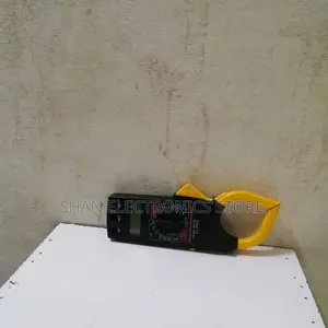 Digital Clampmeters / Tong Testers