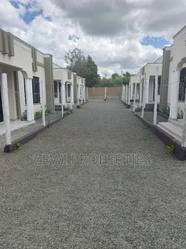 3bdrm Bungalow in Nkoroi for sale