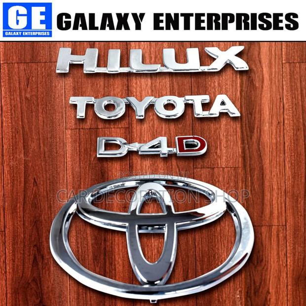 Hilux Different Badges