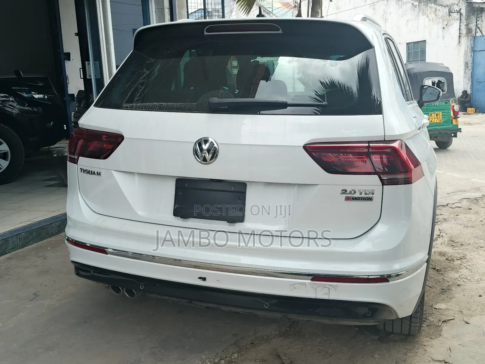 Volkswagen Tiguan 2.0T SEL R-Line AWD 4MOTION 2019 White