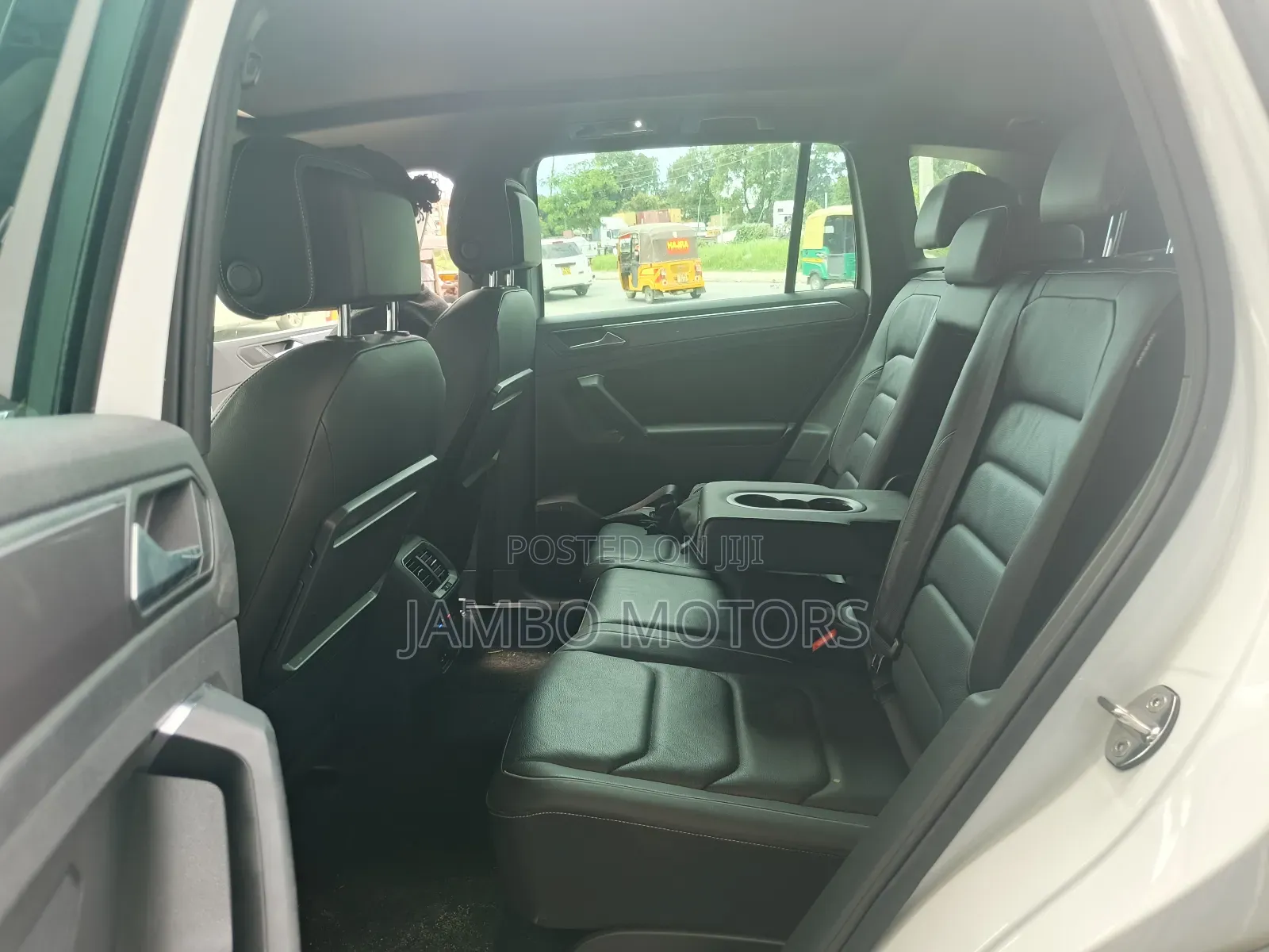 Volkswagen Tiguan 2.0T SEL R-Line AWD 4MOTION 2019 White