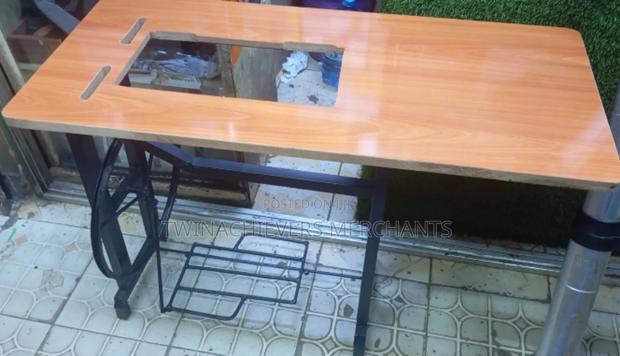 Local Sewing Table