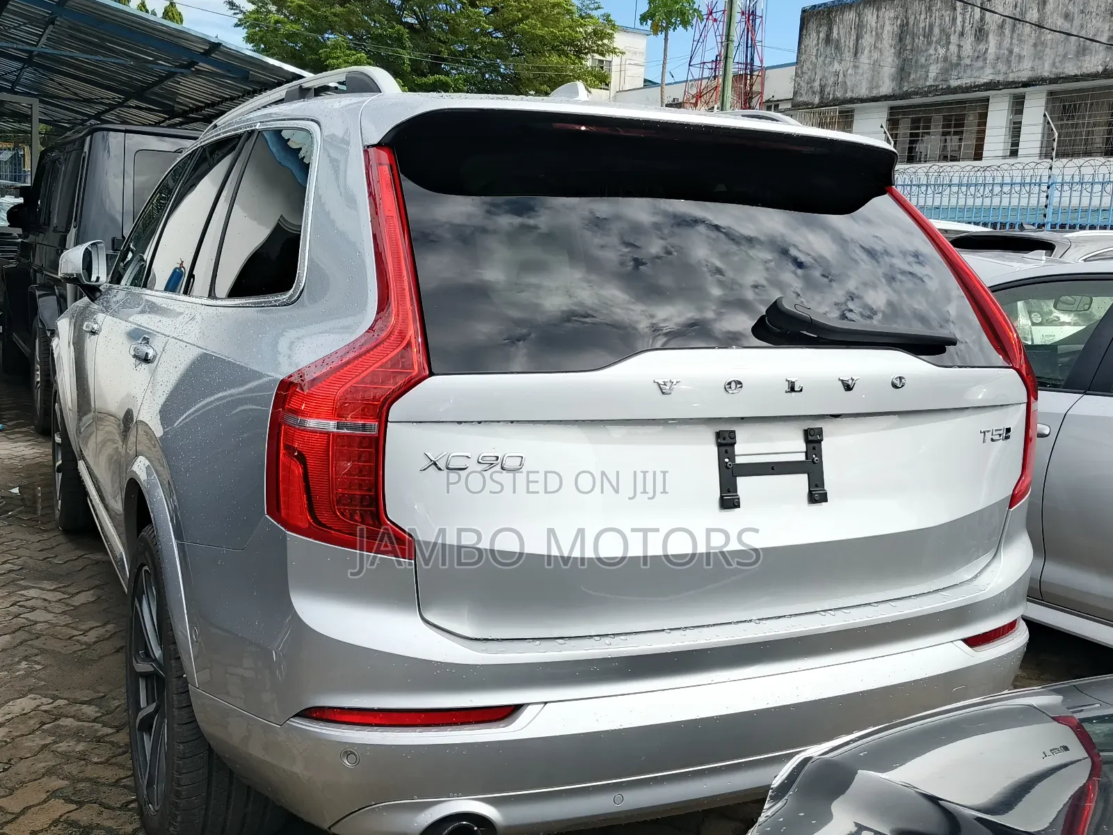 Volvo XC90 T5 Momentum AWD 2018 Silver