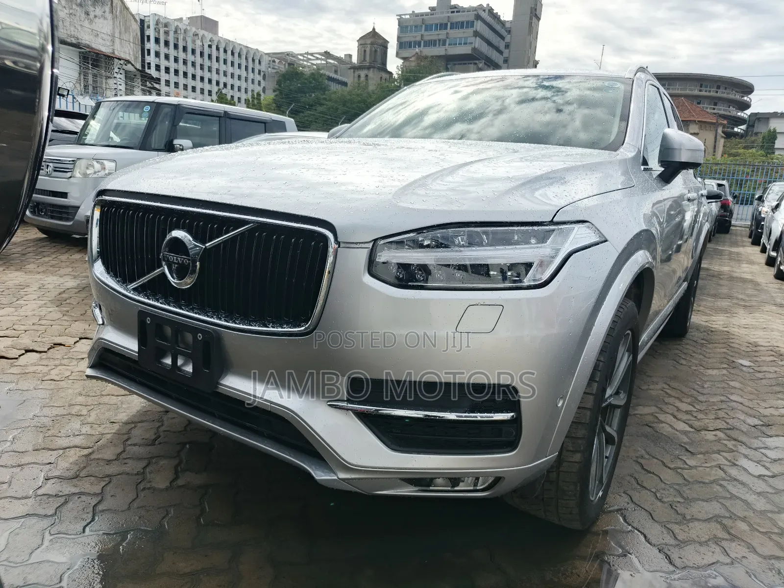 Volvo XC90 T5 Momentum AWD 2018 Silver