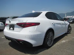 Alfa Romeo Giulia 2018 White