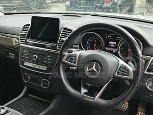 Mercedes-Benz GLE-Class GLE 350d 4MATIC 2018 White