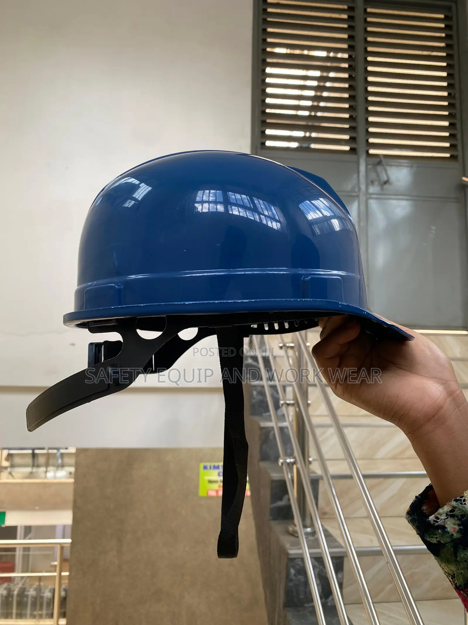 Light Duty Helmets Easy To Spot For Improved Safety