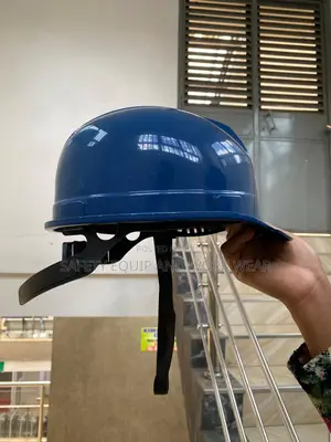Light Duty Helmets Easy To Spot For Improved Safety