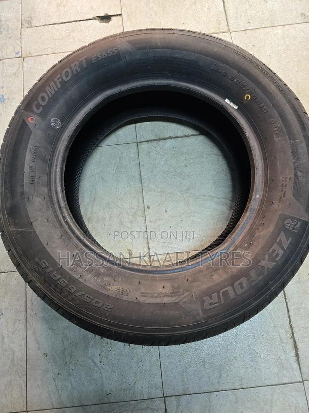 205/65r15 Zextuar Tyre - thumbnail 3