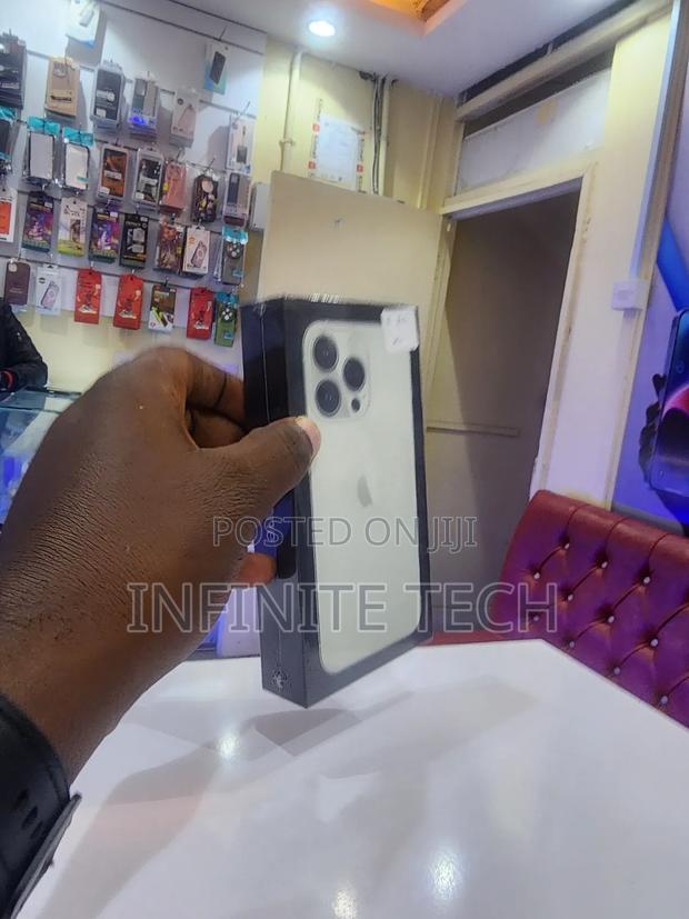 New Apple iPhone 13 Pro 256 GB Black - thumbnail 2