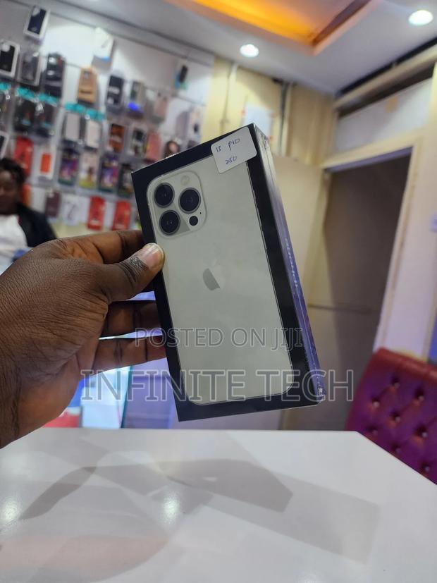 New Apple iPhone 13 Pro 256 GB Black - thumbnail 3