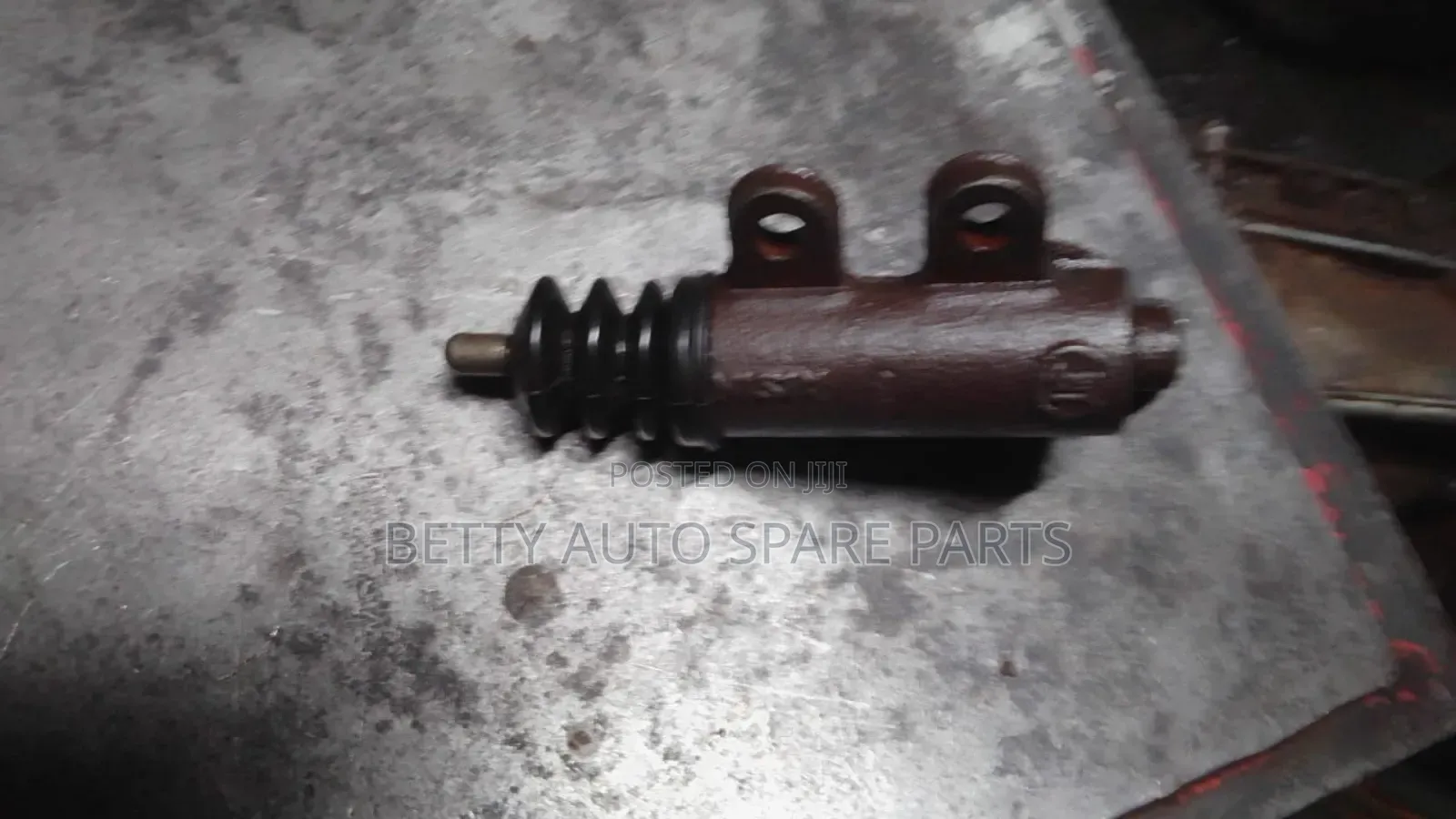 Toyota Rav 4 Crutch Slave Cylinder