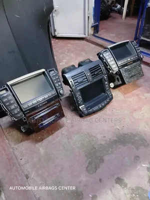 Toyota Crown Radio and Ac Unit