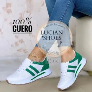 *Fancy Ladies Sneakers* *Sizes 42*