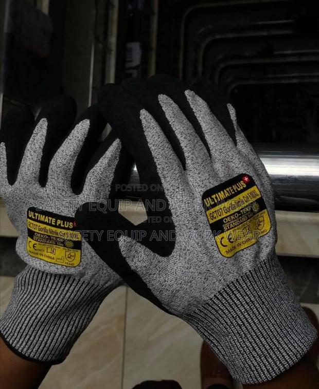 Cut Resistant Gloves - Scratch, Tear & Cut Proof - main view