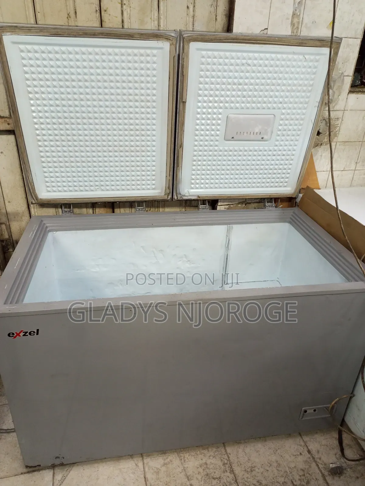 Premier Exzel Freezer ( 500l Silver)