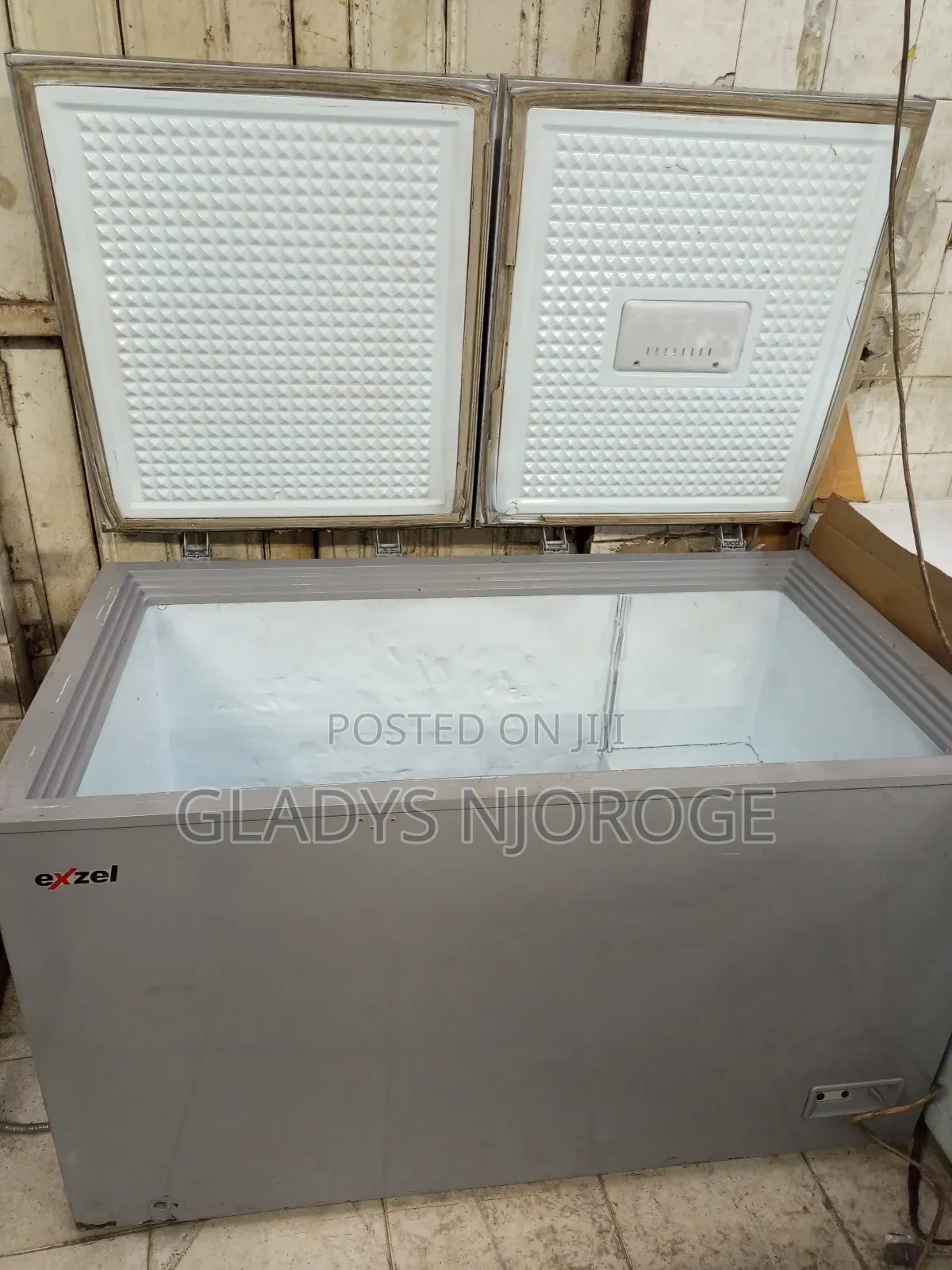 Premier Exzel Freezer ( 500l Silver)