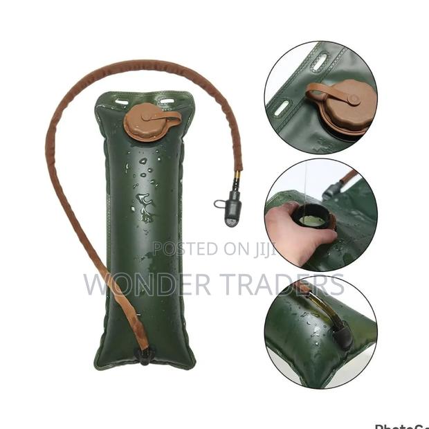 Water Bladder Hydration Backpack 2 Liters Large - thumbnail 3