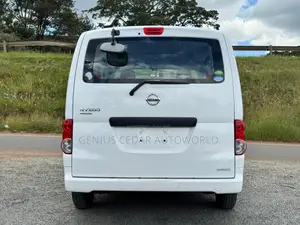 Nissan NV200 2018 White