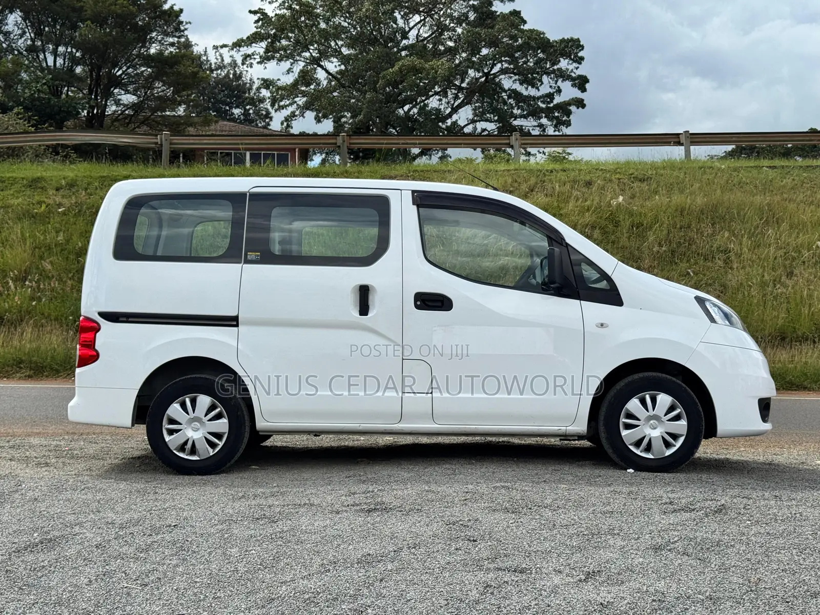 Nissan NV200 2018 White