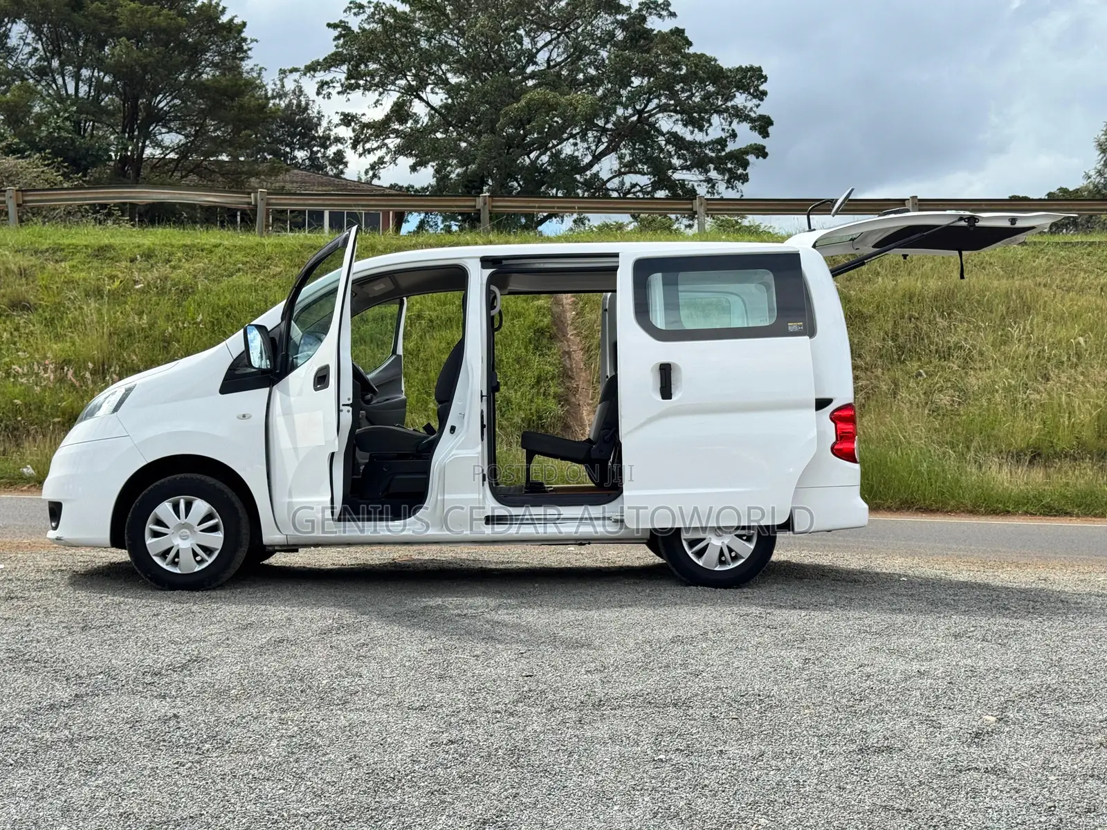 Nissan NV200 2018 White