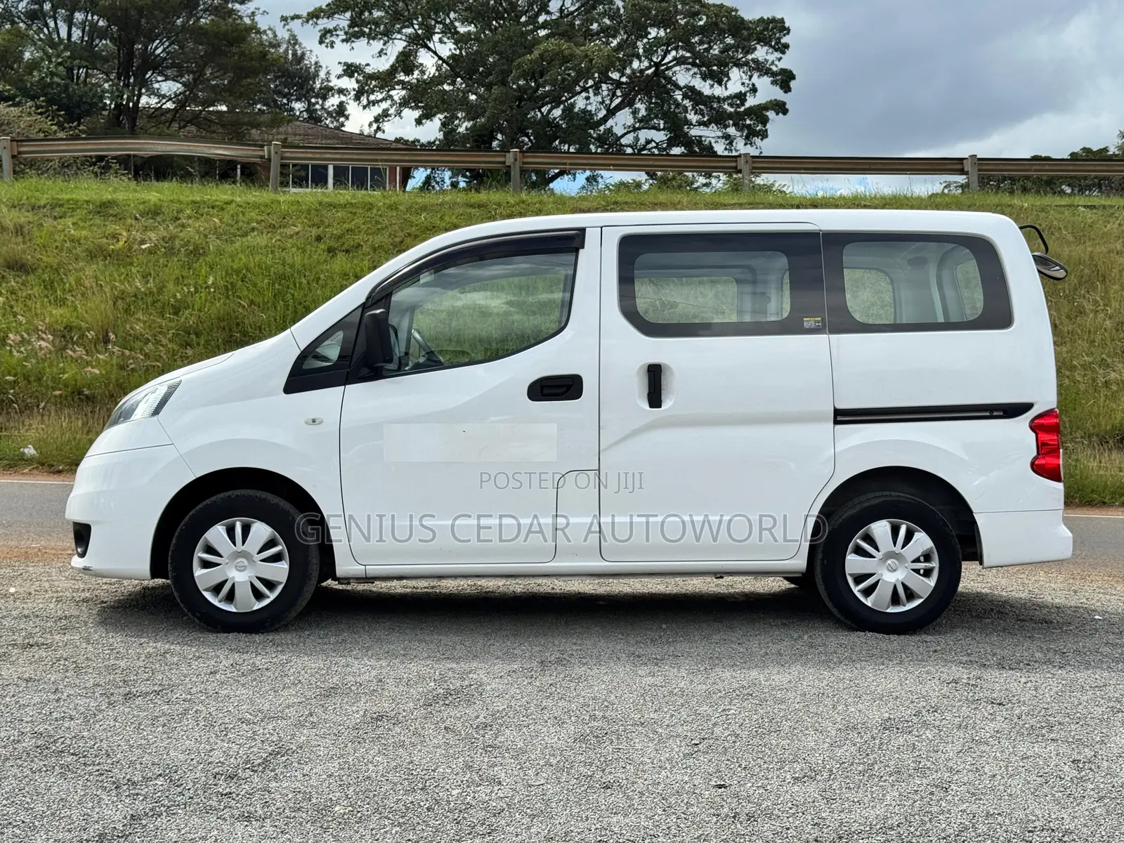 Nissan NV200 2018 White
