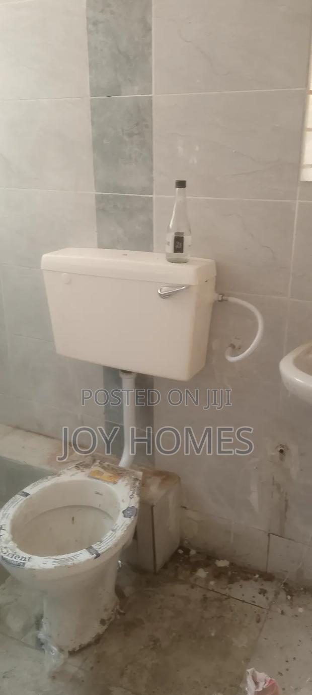 One Bedroom Apartment - thumbnail 5