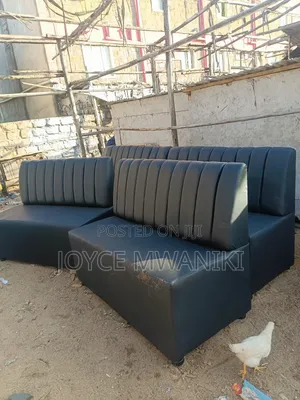 Black Couch 4ft 
