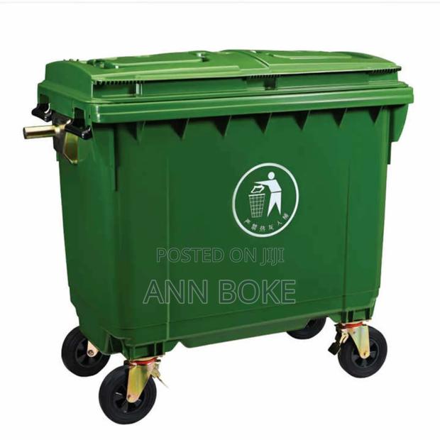 *Tt Super Large Size Dustbin With Wheels Available in Green