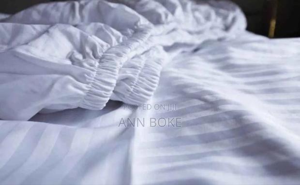 *5 Pc White Fitted Bedsheets.* 
1 Pc Fitte - thumbnail 2