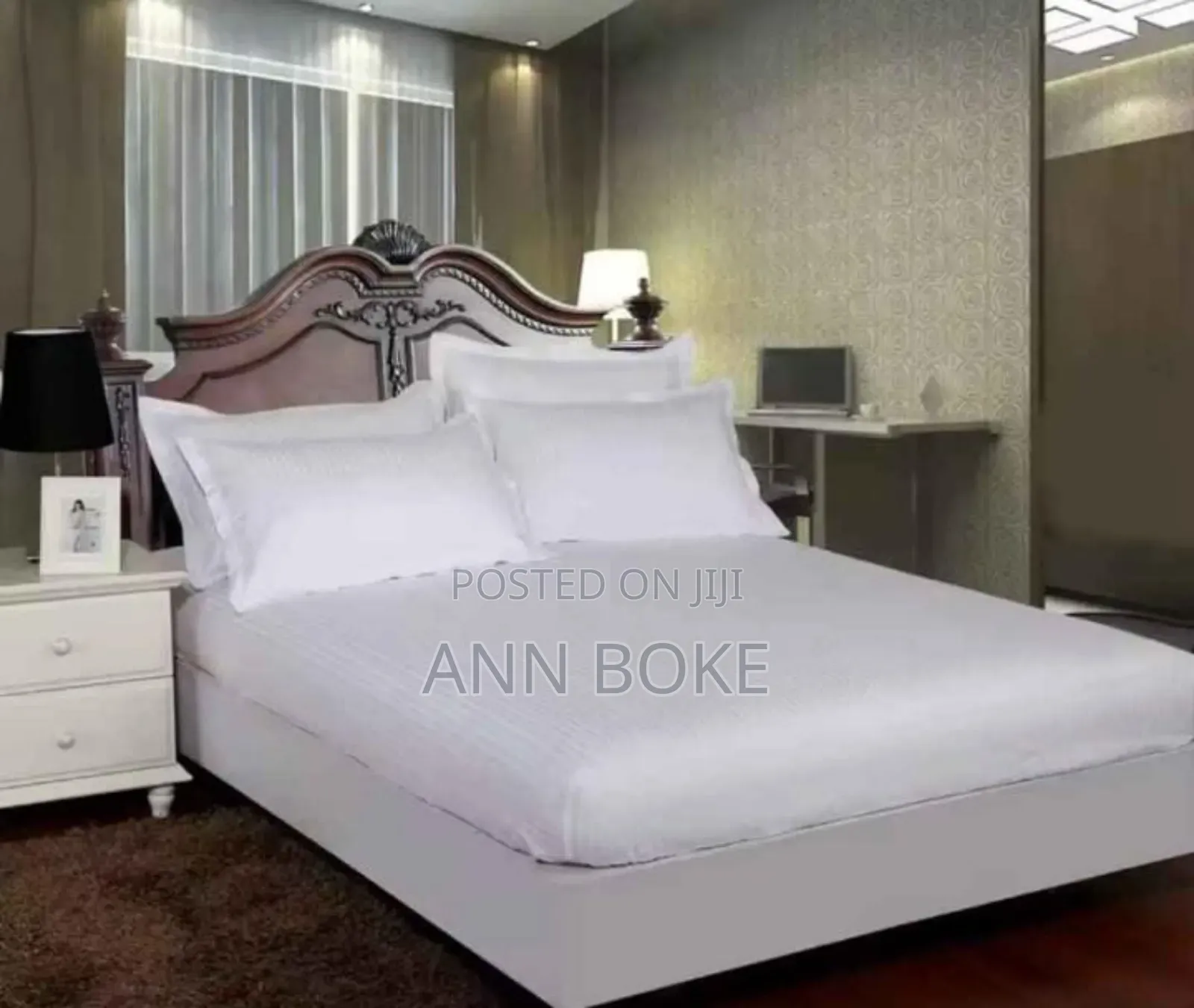 *5 Pc White Fitted Bedsheets.* 
1 Pc Fitte