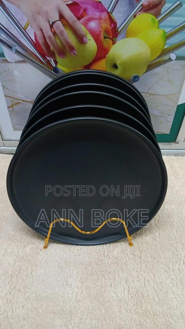 *Round Black Restaurants/Hotel 10.5" Ridge Plates Set*.