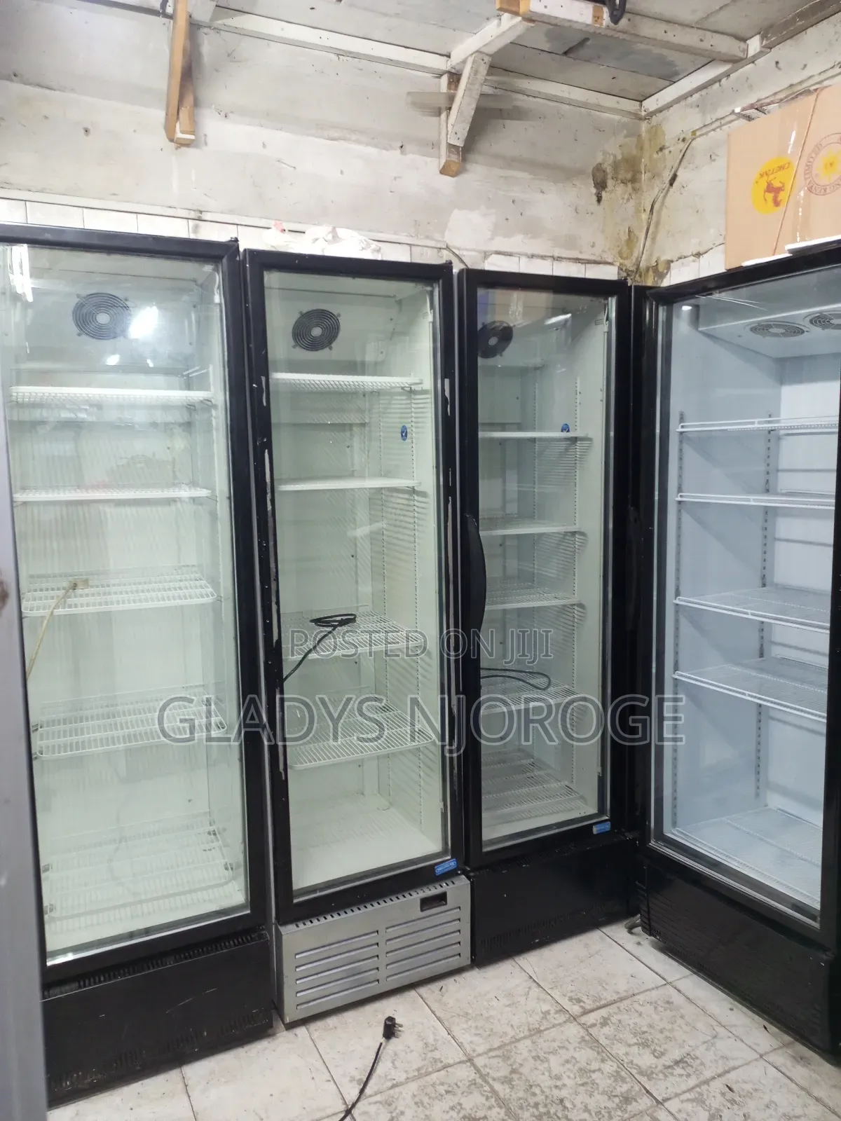 Realiable Showcase Chiller ( Well Maintained)