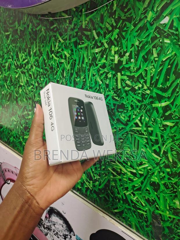 New Nokia 106 Green - main view