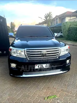 Toyota Land Cruiser 2014 Black