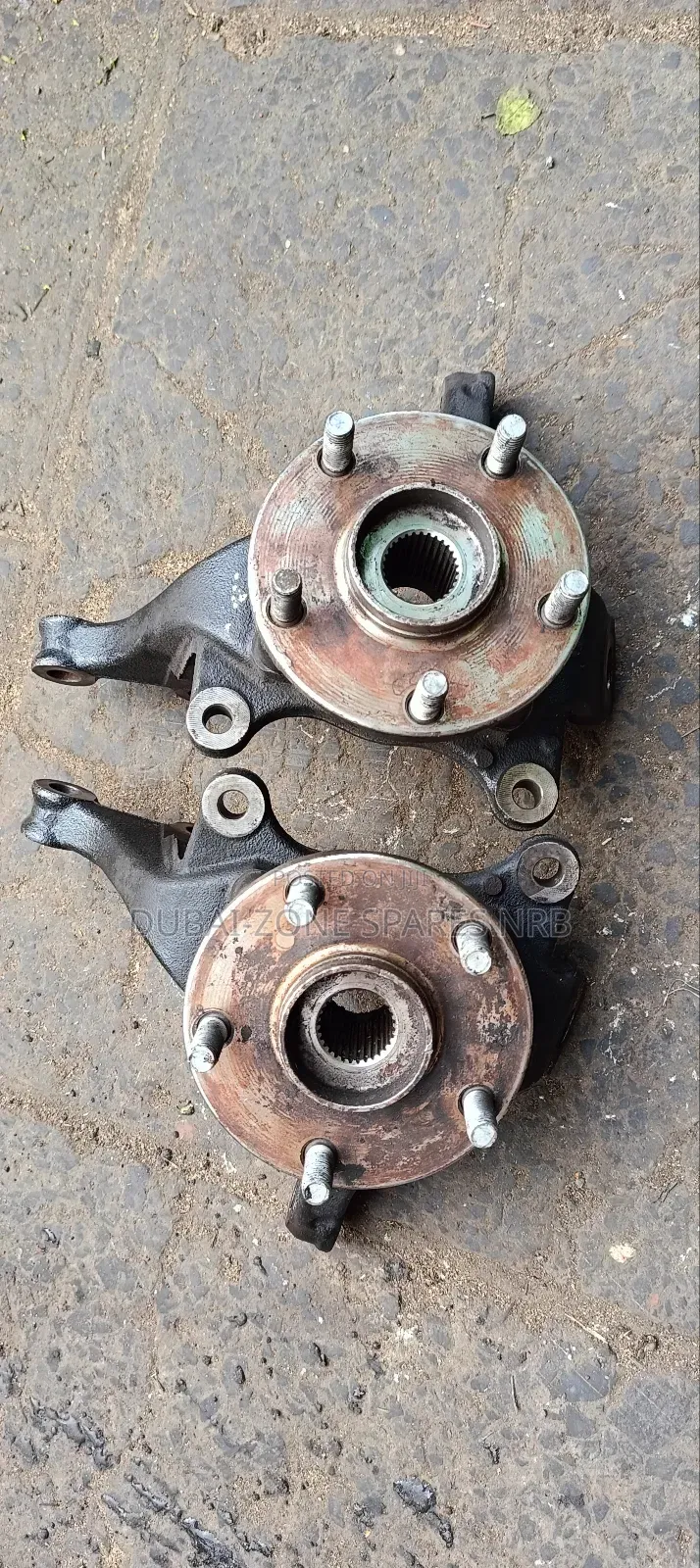 Vanguard,Rav4 Front Wheel Hubs.