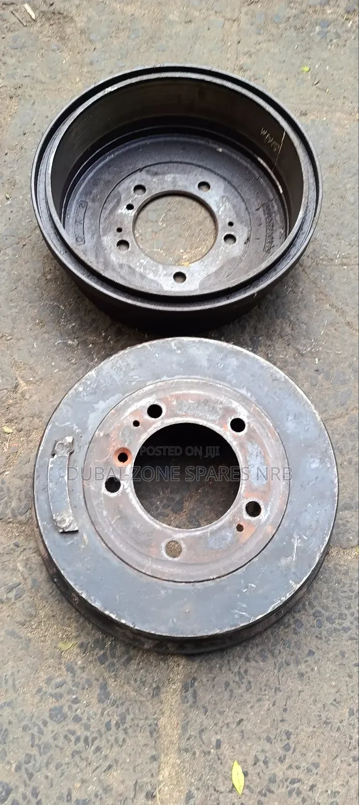 Land Cruiser J79 2-Brake Drums.