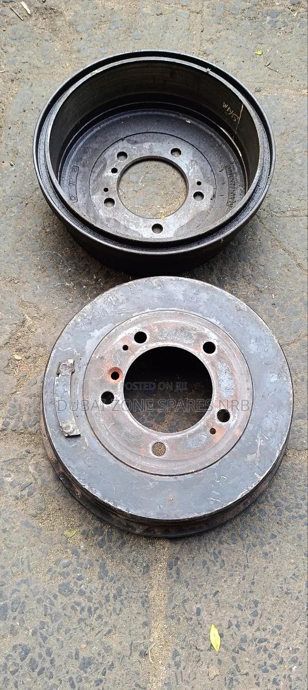 Land Cruiser J79 2-Brake Drums. - thumbnail 3