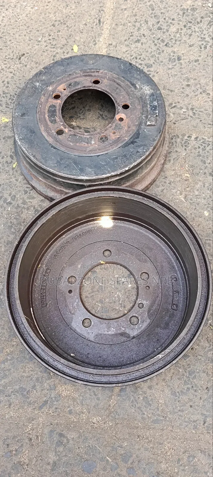 Land Cruiser J79 2-Brake Drums.